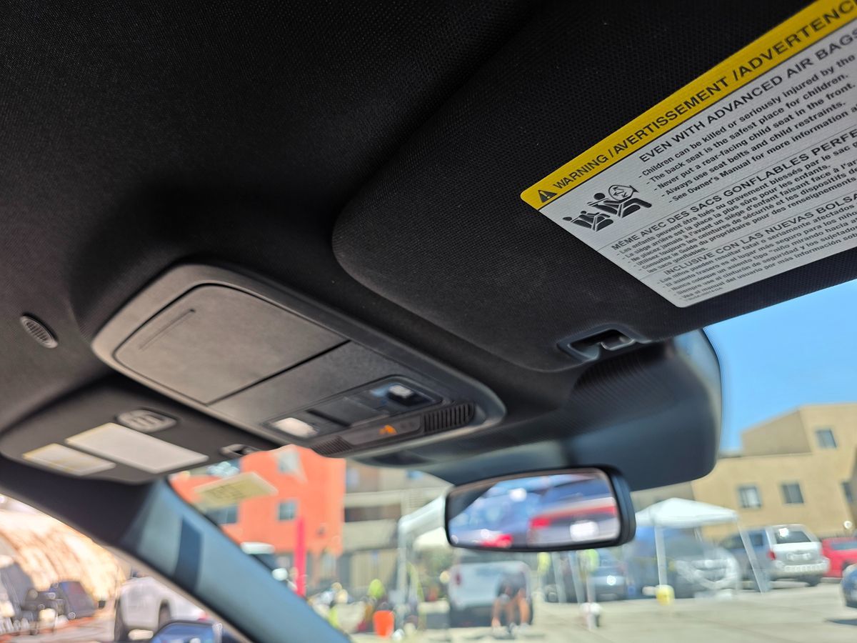 Ford Explorer photo 16