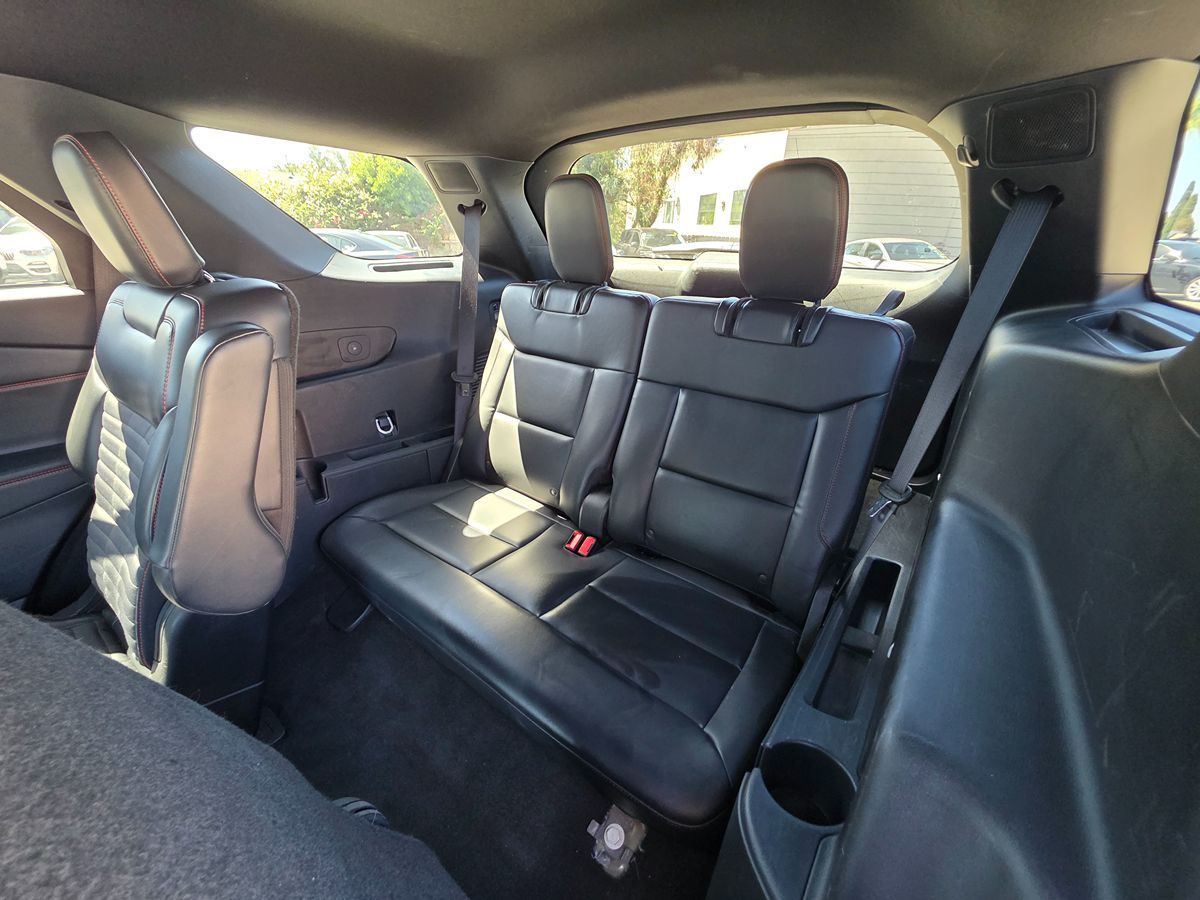 Ford Explorer photo 22