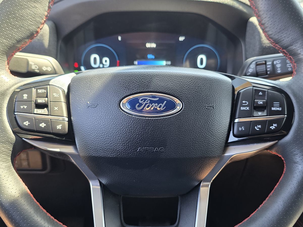 Ford Explorer photo 33