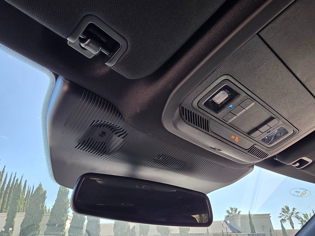 Ford Explorer photo 37