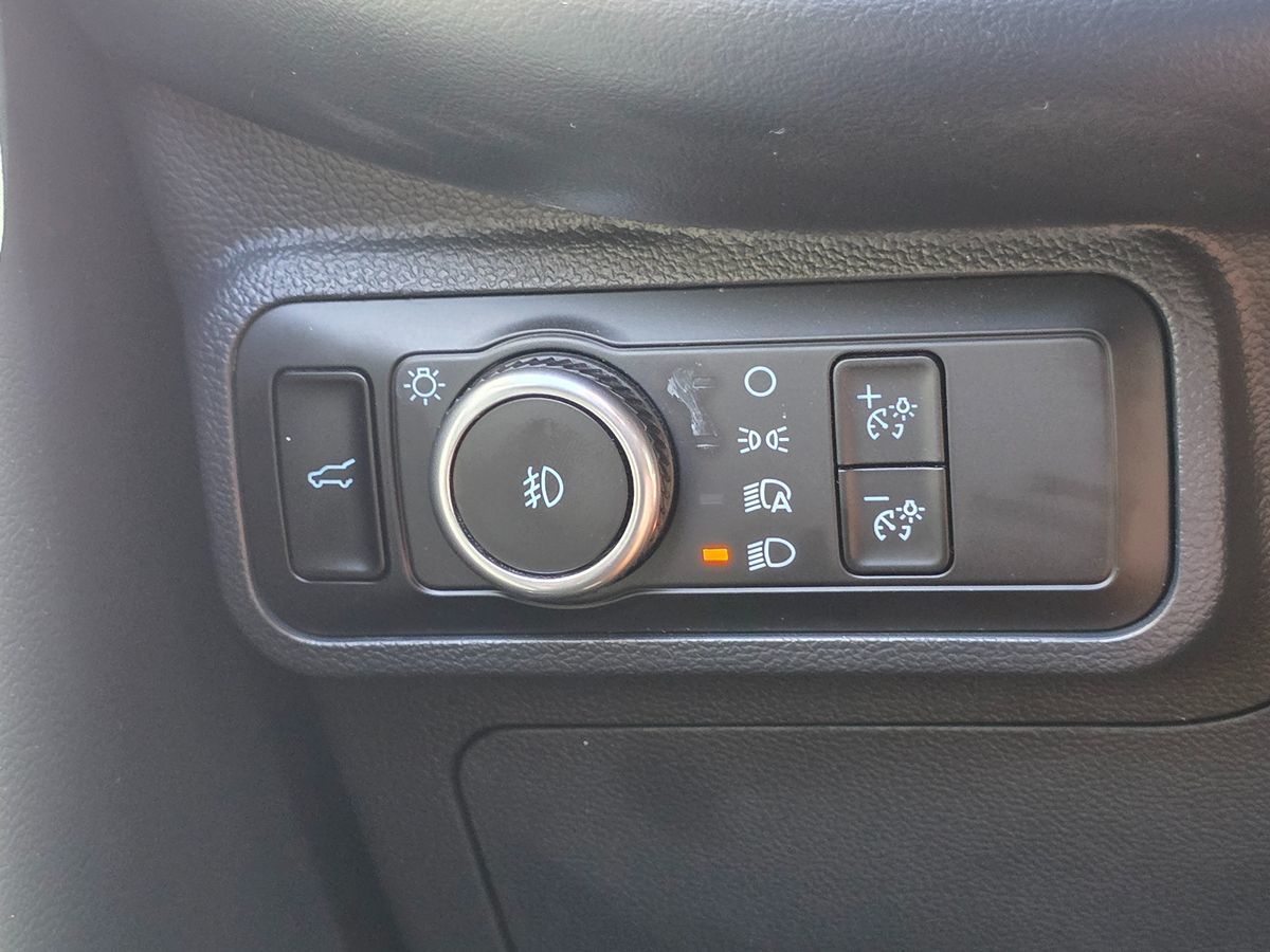 Ford Explorer photo 48