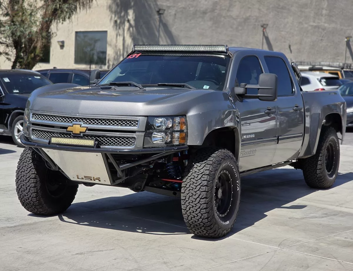 2009 Chevrolet Silverado 1500 LT - Carnova Inc. photo 5