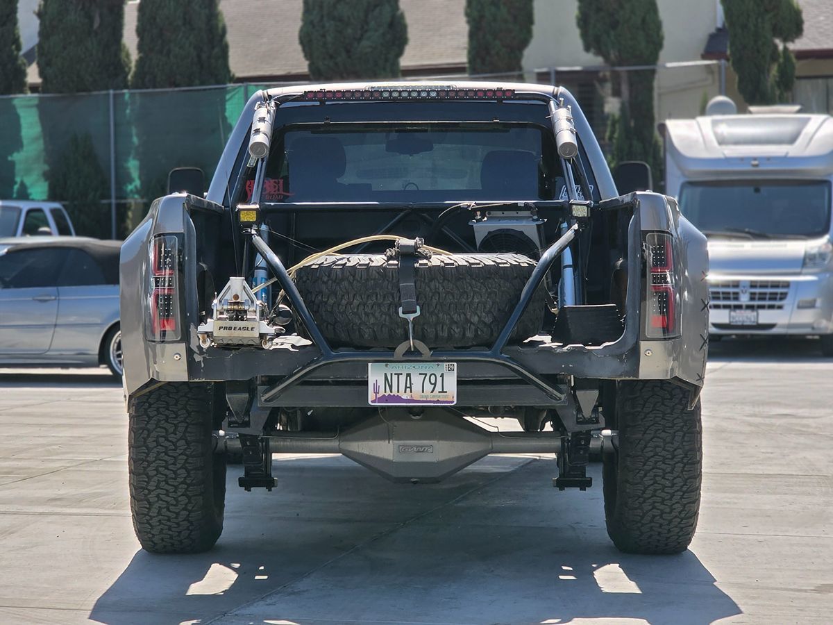Chevrolet Silverado photo 7