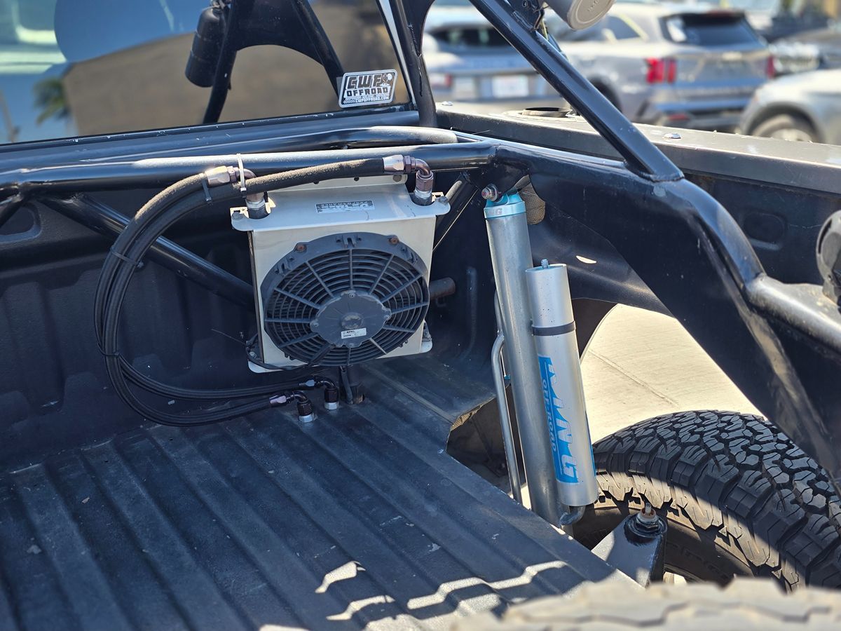Chevrolet Silverado photo 13