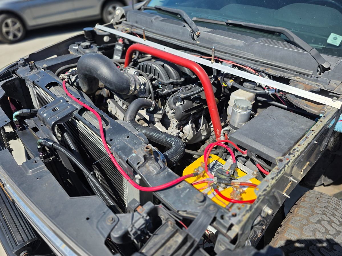 Chevrolet Silverado photo 23
