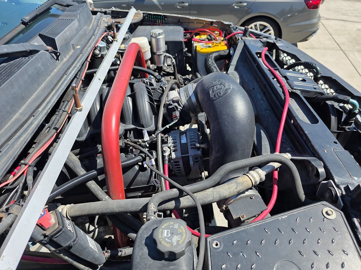 Chevrolet Silverado photo 25