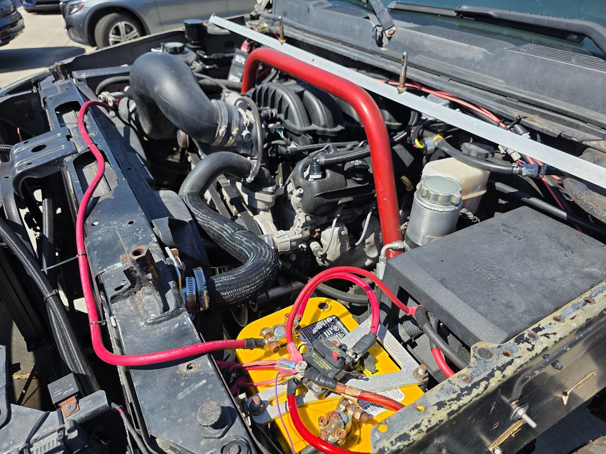 Chevrolet Silverado photo 27