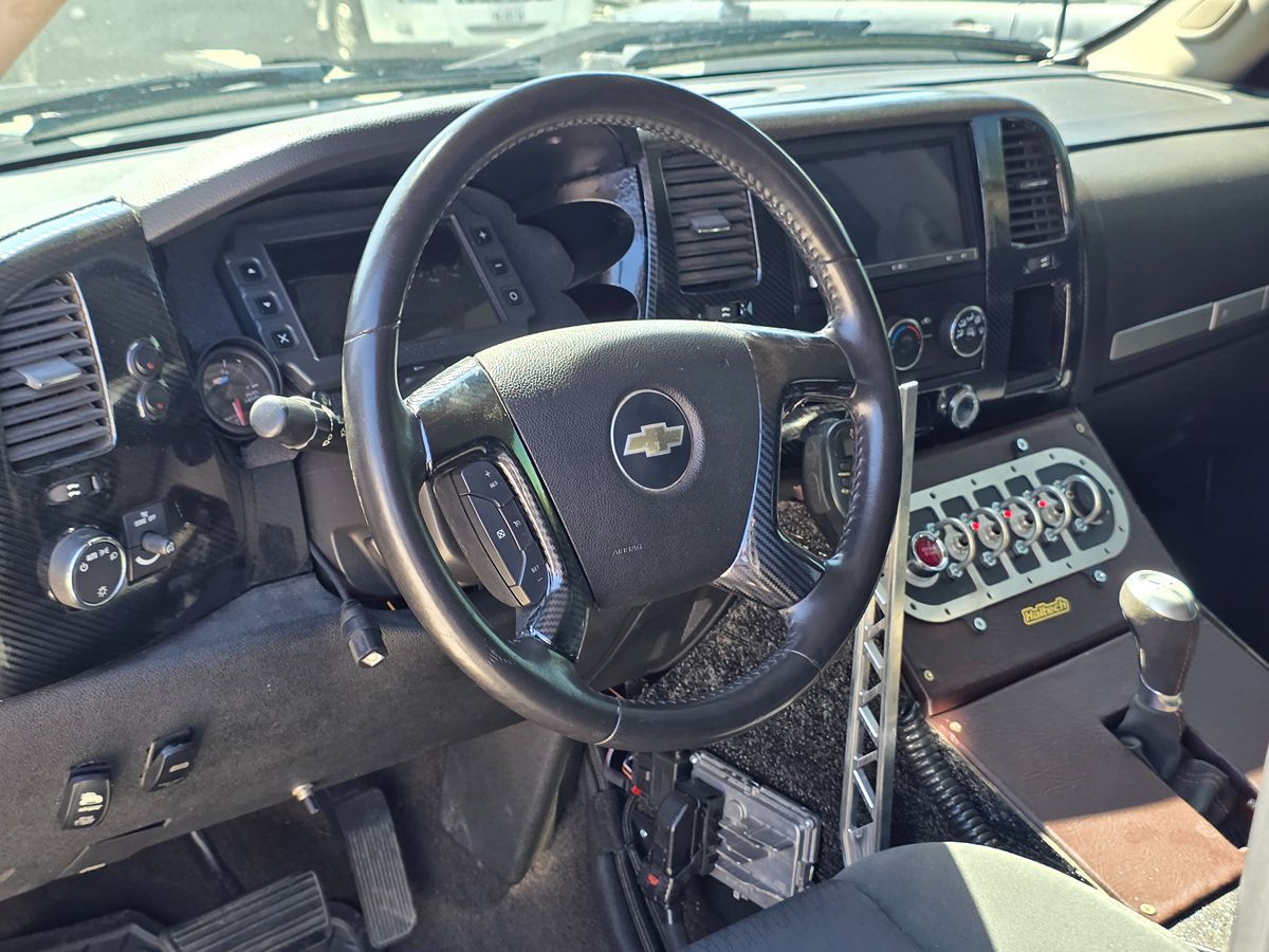 Chevrolet Silverado photo 28