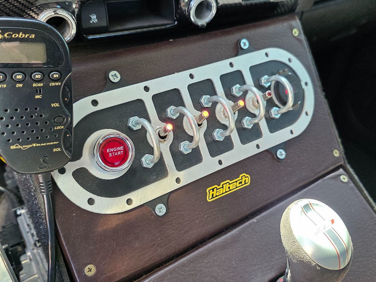 Chevrolet Silverado photo 35