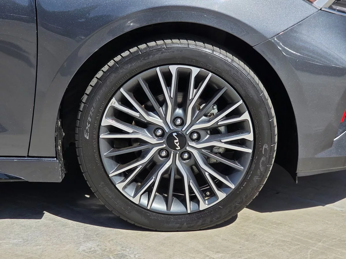 2024 Kia Forte GT-Line - Carnova Inc. photo 10