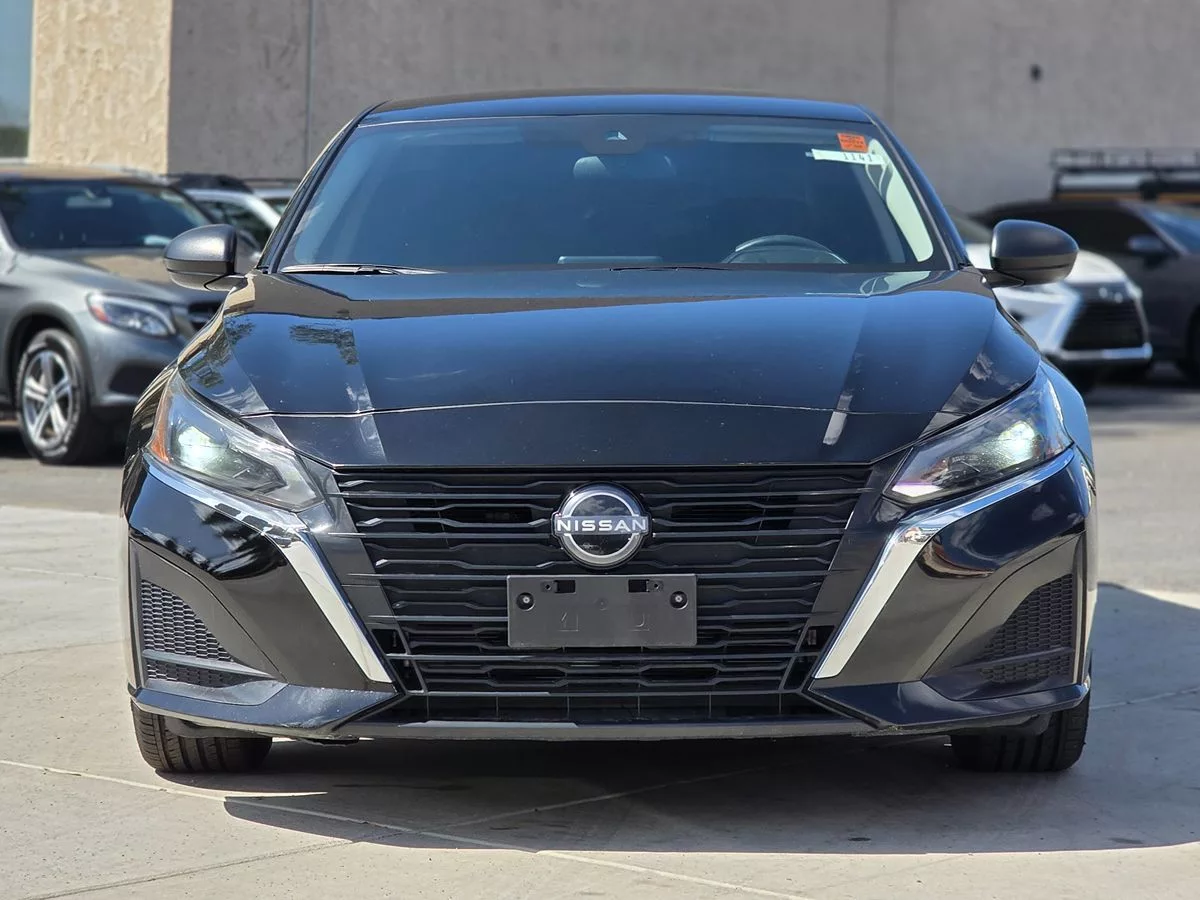 2025 Nissan Altima SV - Carnova Inc. photo 4