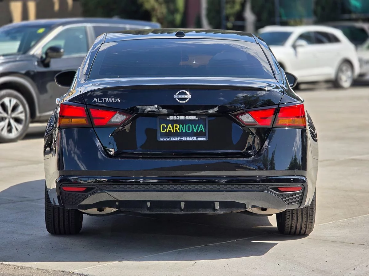 2025 Nissan Altima SV - Carnova Inc. photo 10