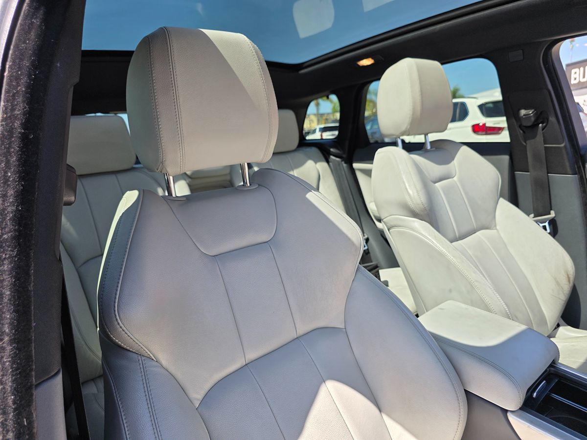 Land Rover Range Rover Evoque photo 13
