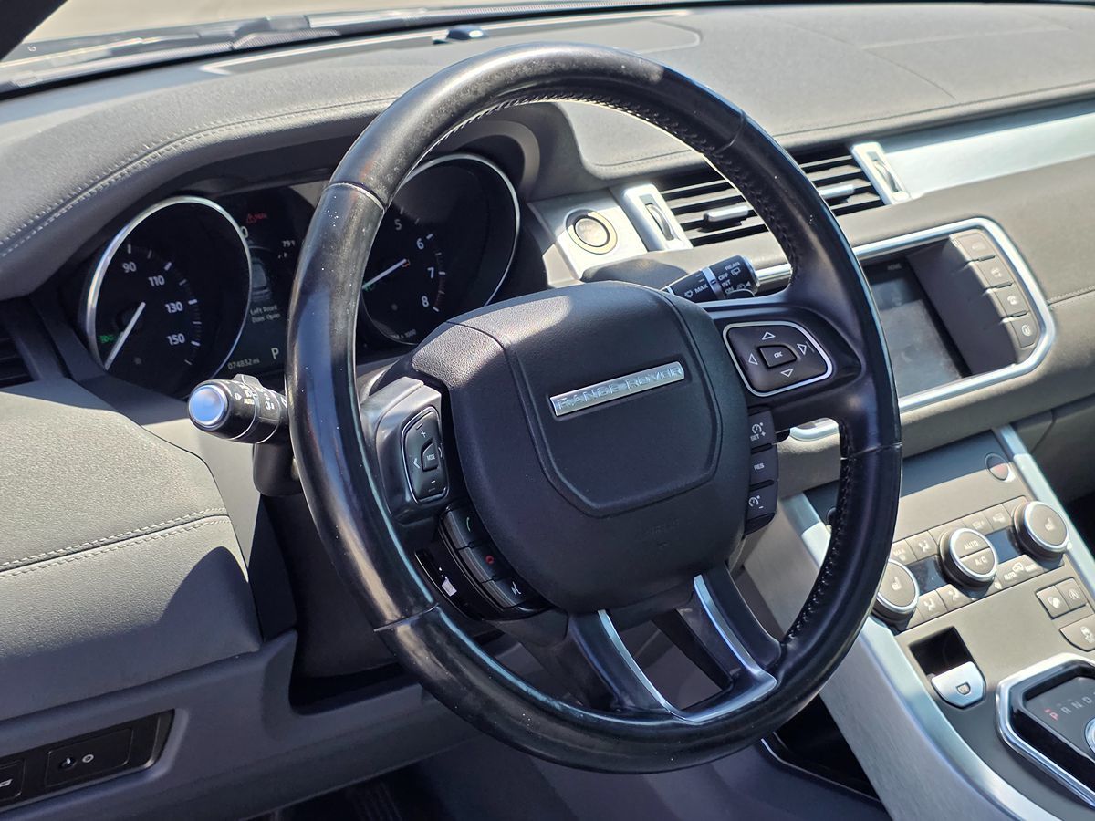 Land Rover Range Rover Evoque photo 18