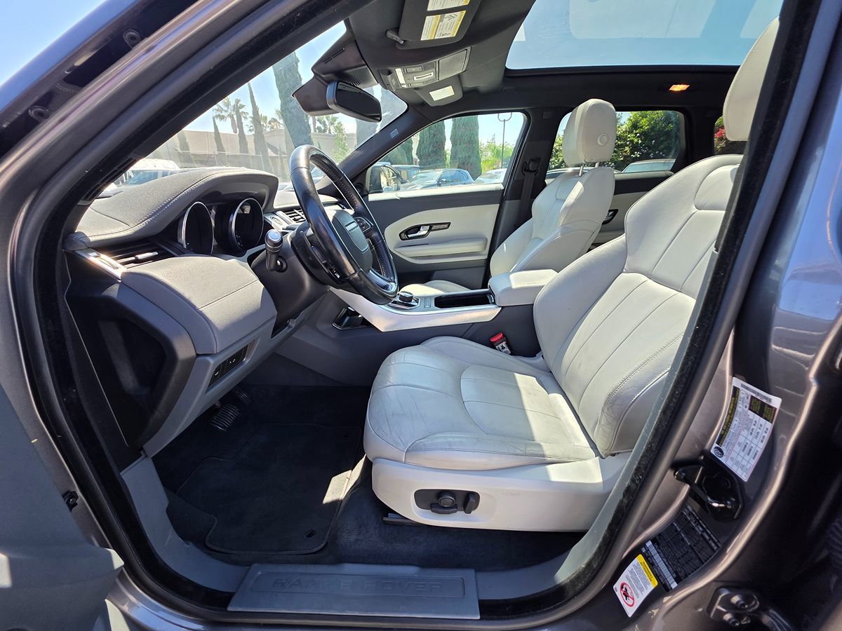 Land Rover Range Rover Evoque photo 19
