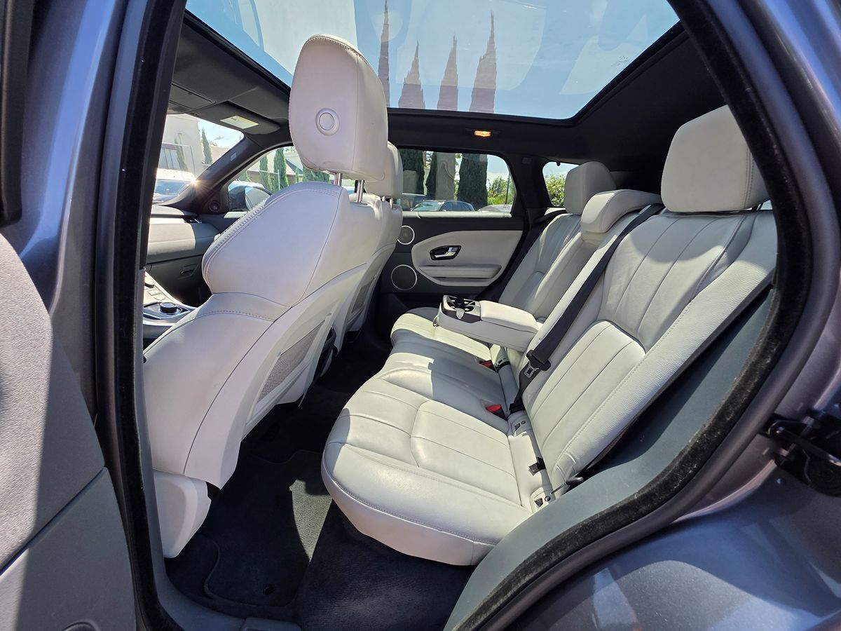 Land Rover Range Rover Evoque photo 21