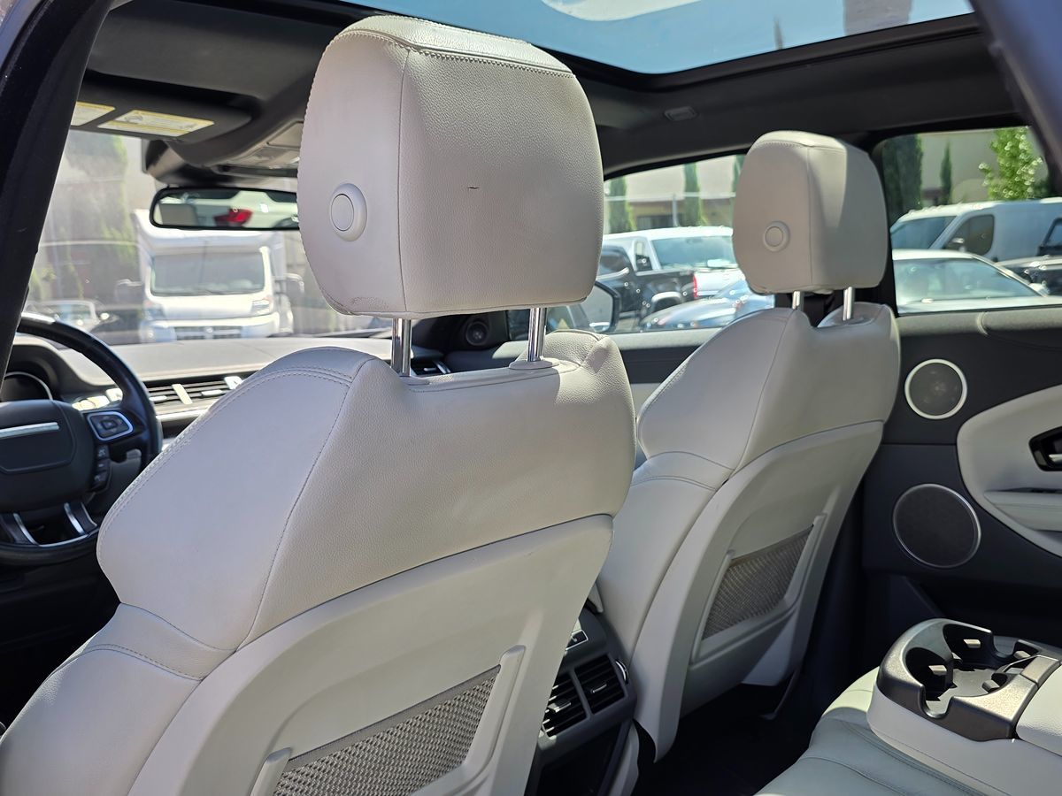Land Rover Range Rover Evoque photo 23