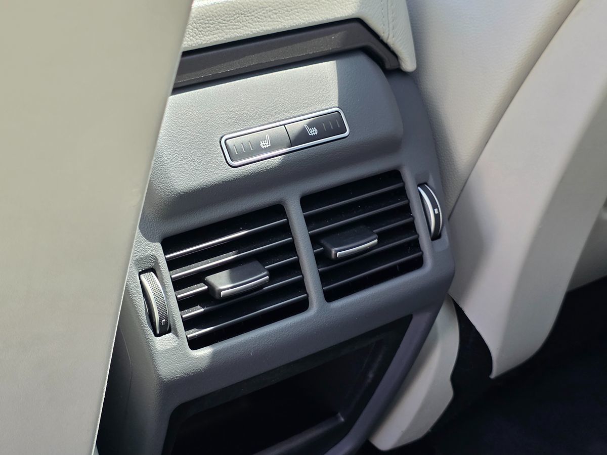 Land Rover Range Rover Evoque photo 24