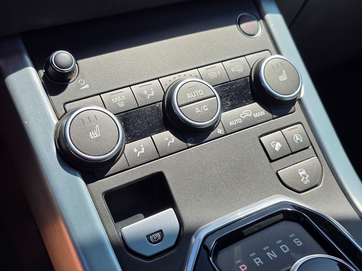 Land Rover Range Rover Evoque photo 33