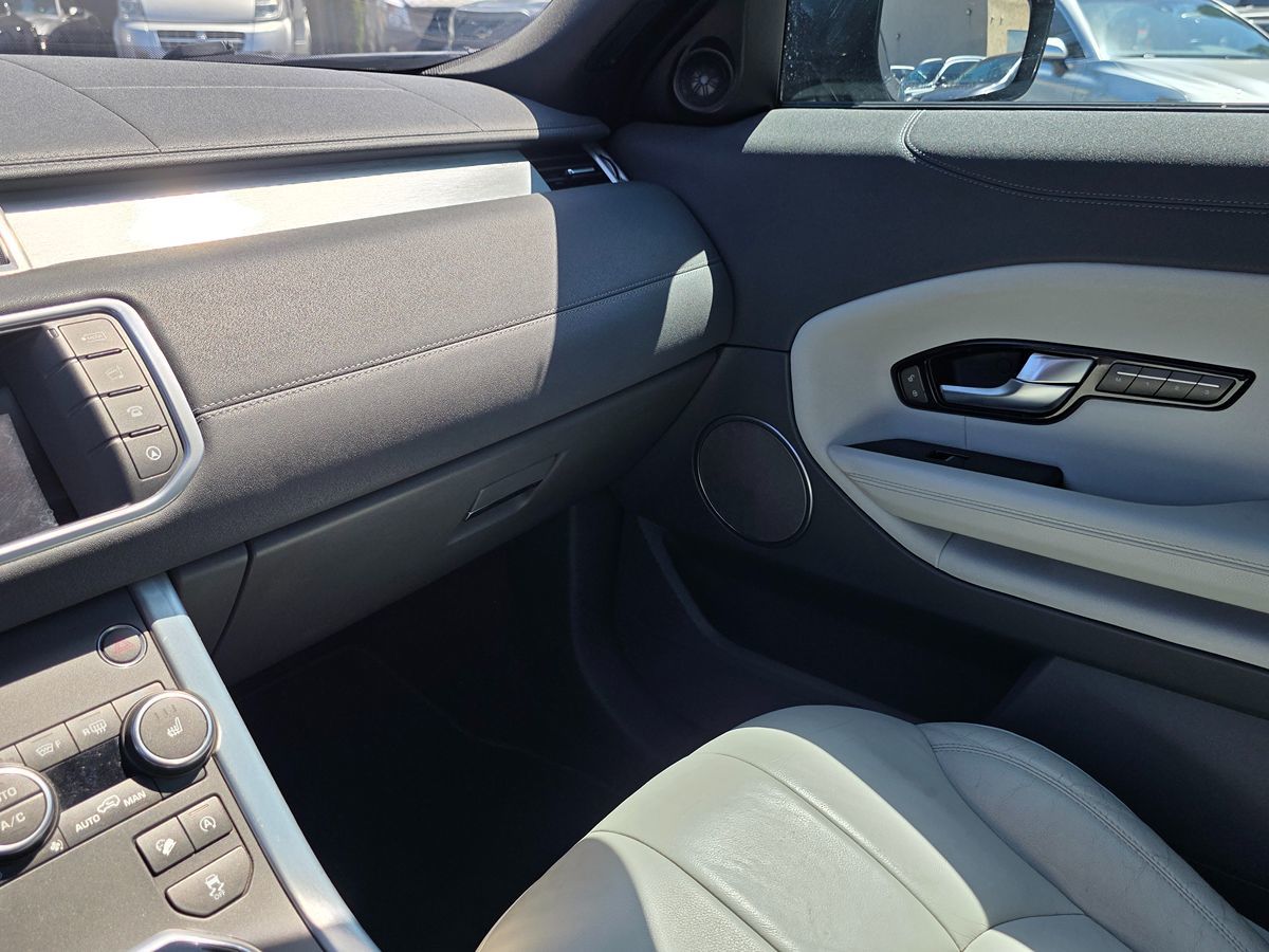 Land Rover Range Rover Evoque photo 40