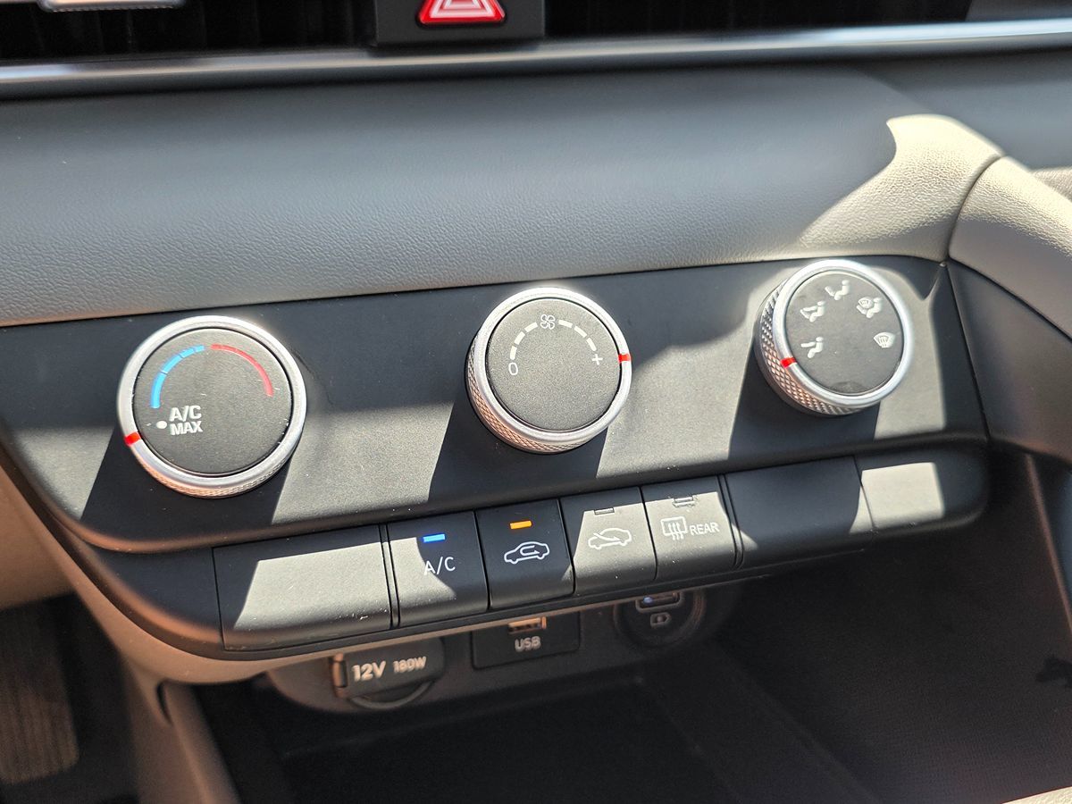 Hyundai Elantra photo 34