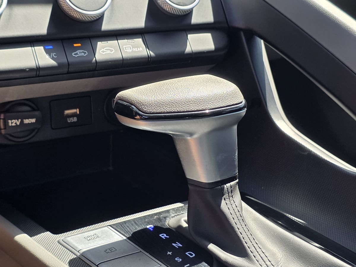 Hyundai Elantra photo 36