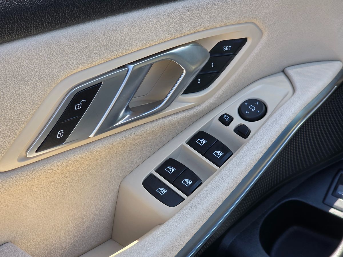 BMW 3 Series photo 31