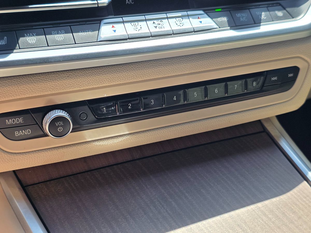 BMW 3 Series photo 44