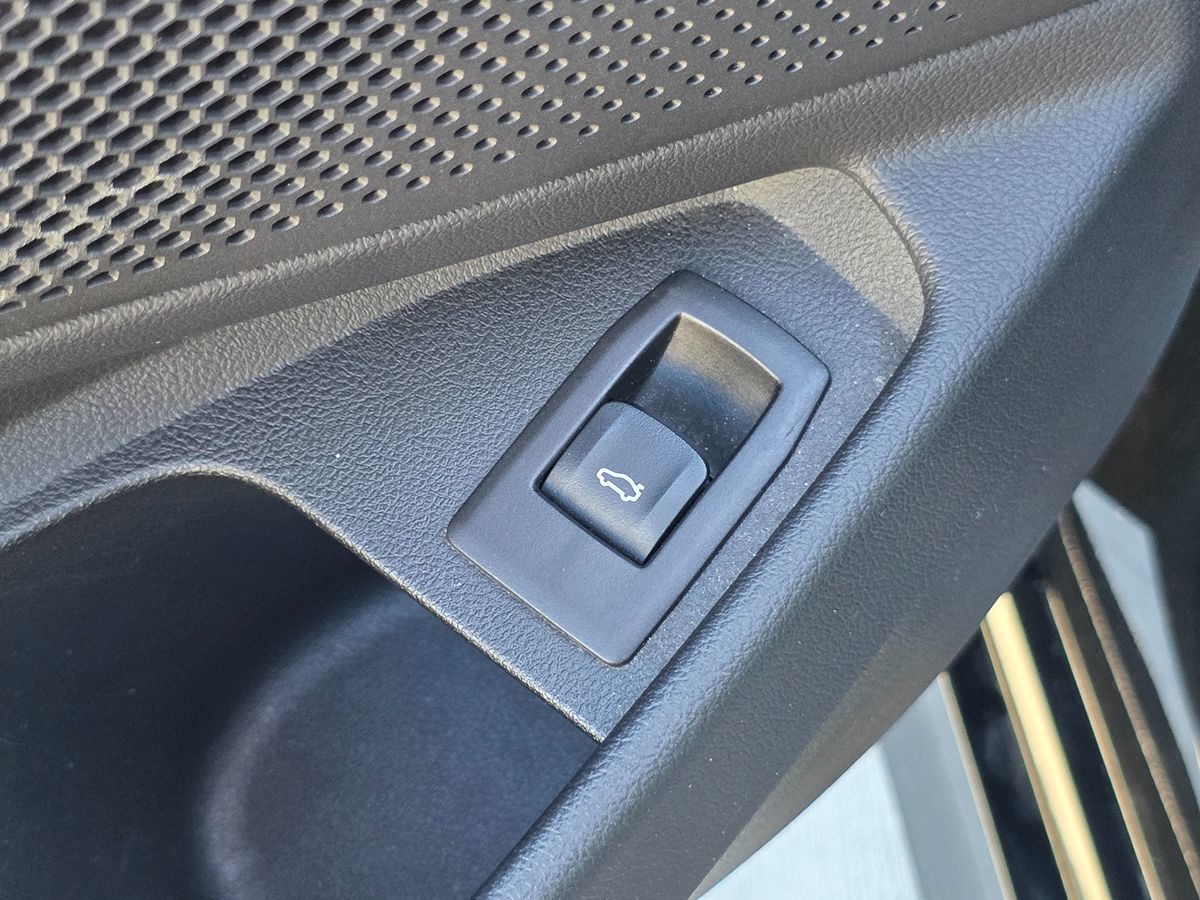 BMW 3 Series photo 26