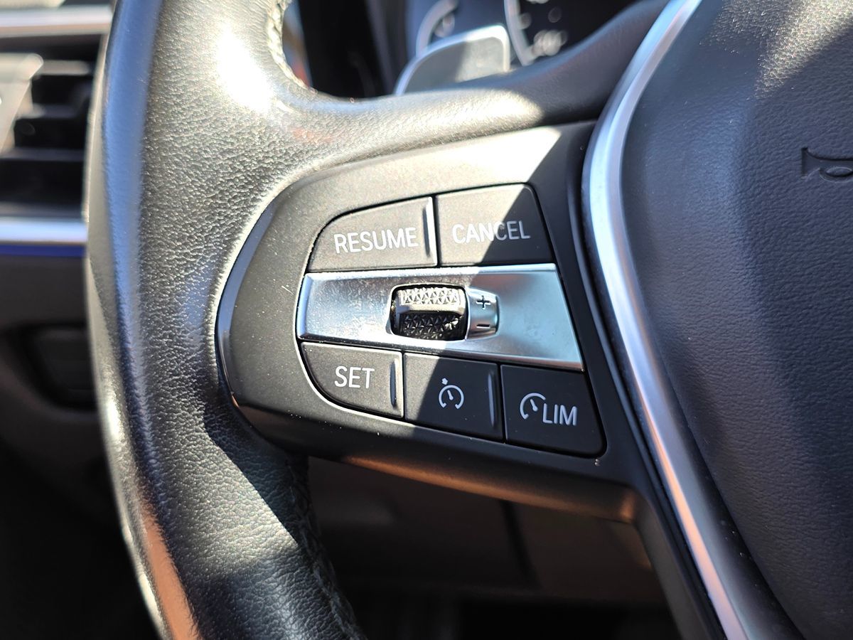 BMW 3 Series photo 28