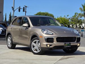 2015 Porsche Cayenne S - Carnova Inc. photo 2