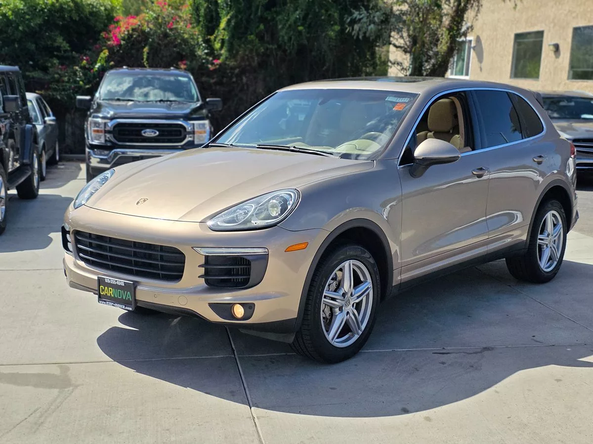 2015 Porsche Cayenne S - Carnova Inc. photo 5