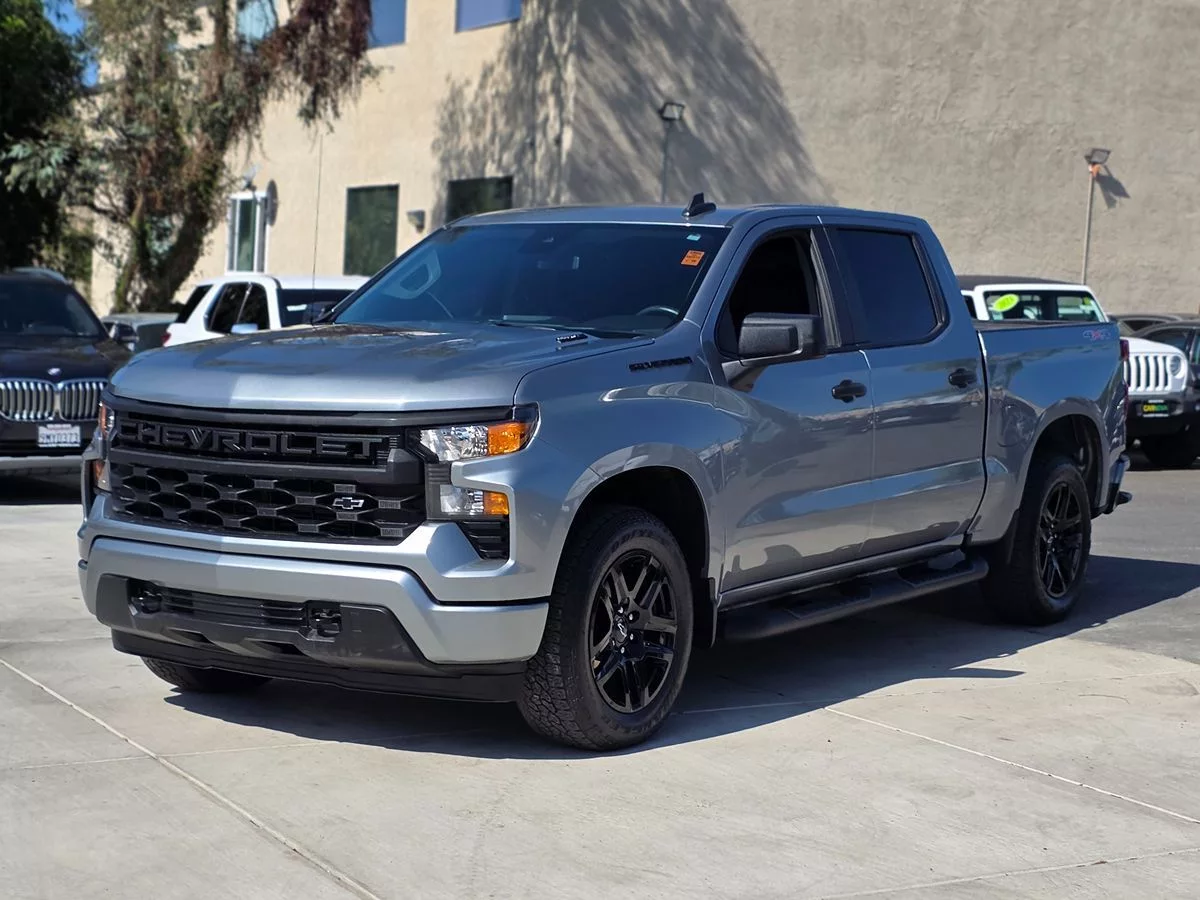 2025 Chevrolet Silverado 1500 Custom - Carnova Inc. photo 6