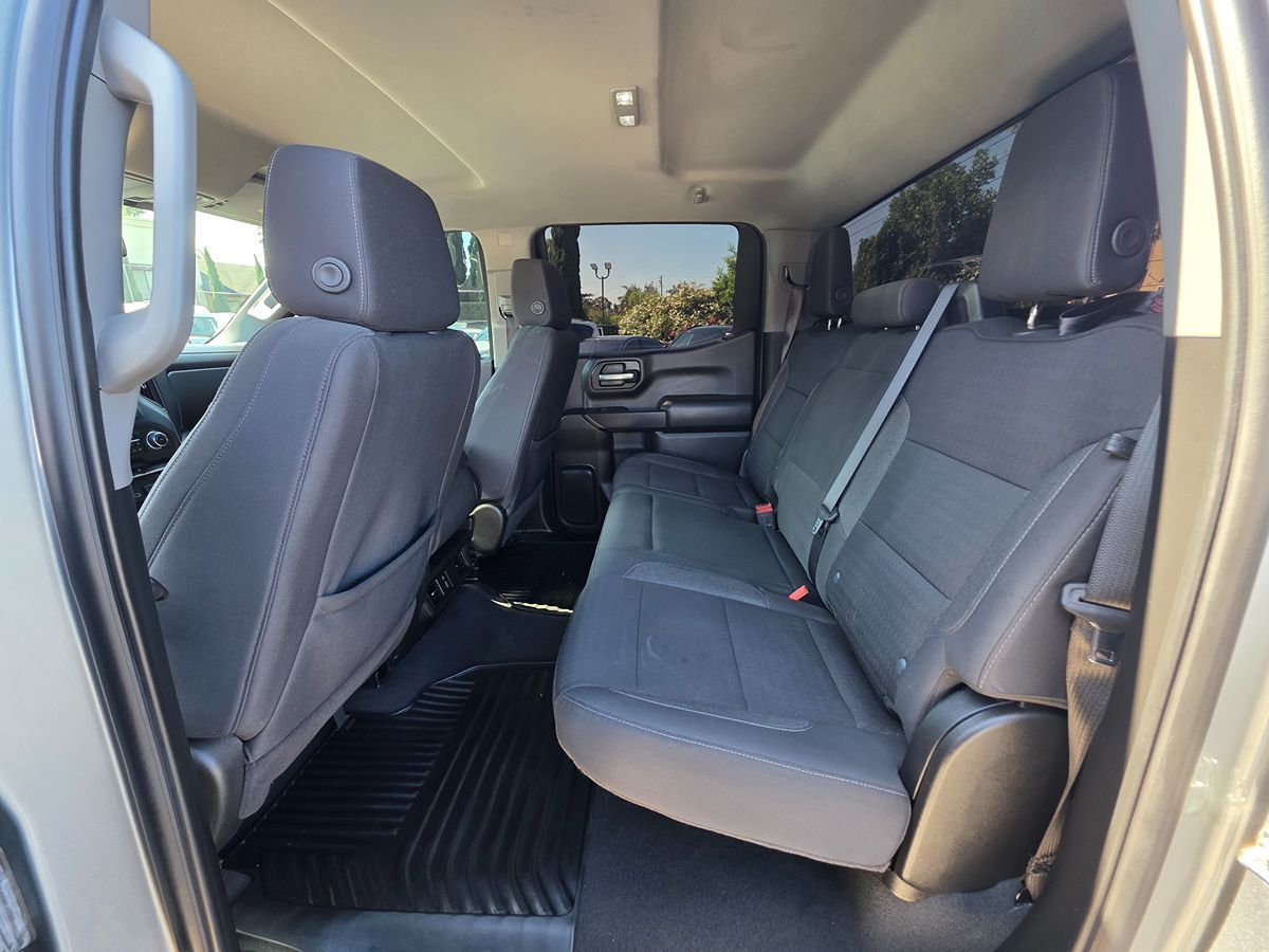 Chevrolet Silverado photo 20