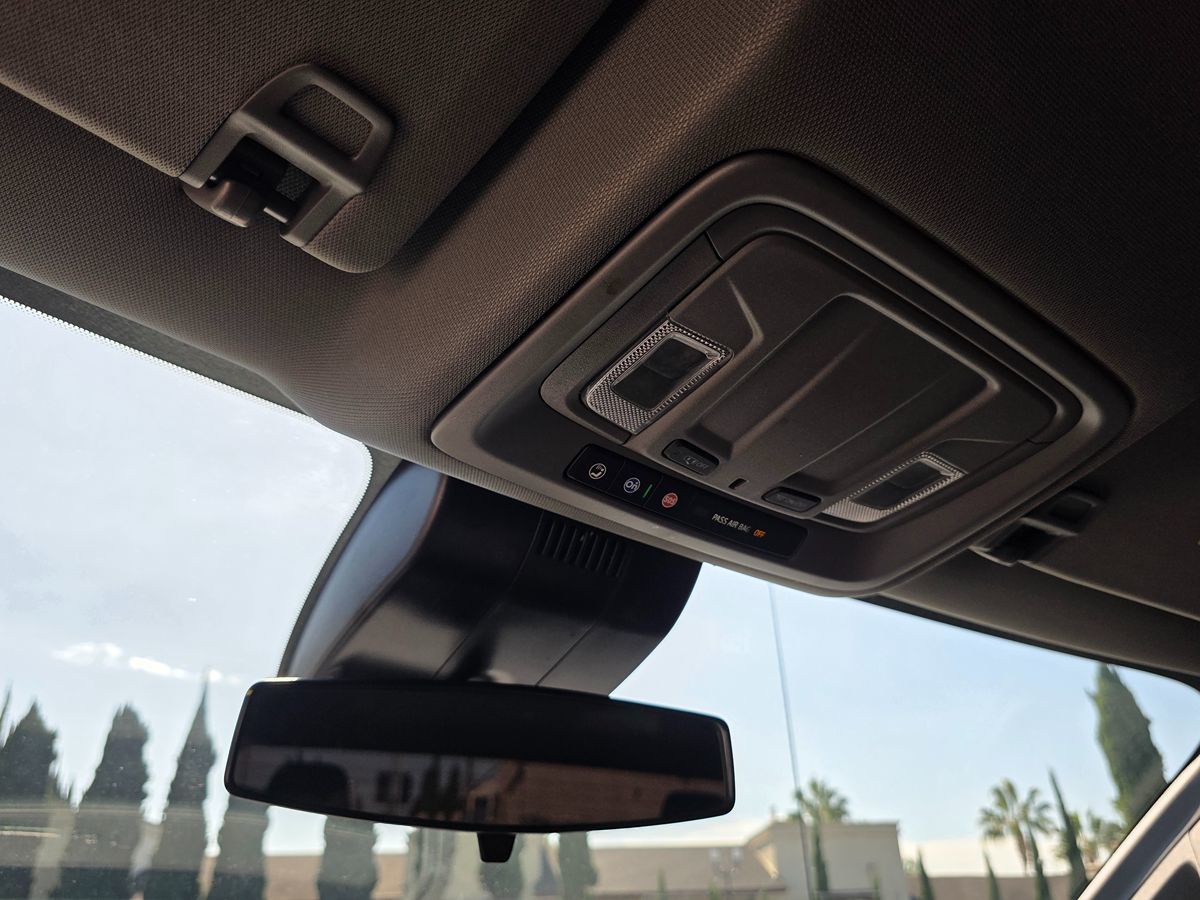 Chevrolet Silverado photo 33