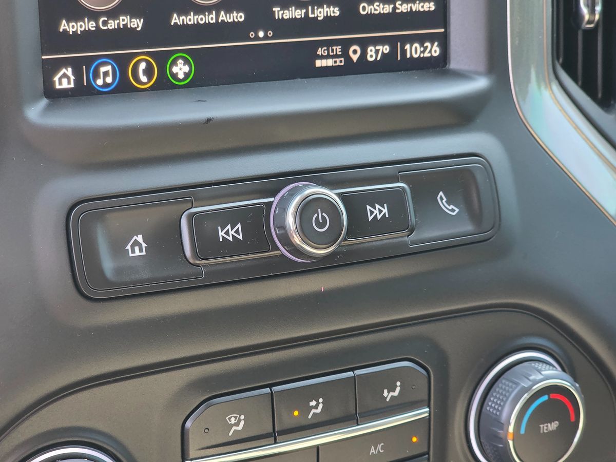 Chevrolet Silverado photo 36