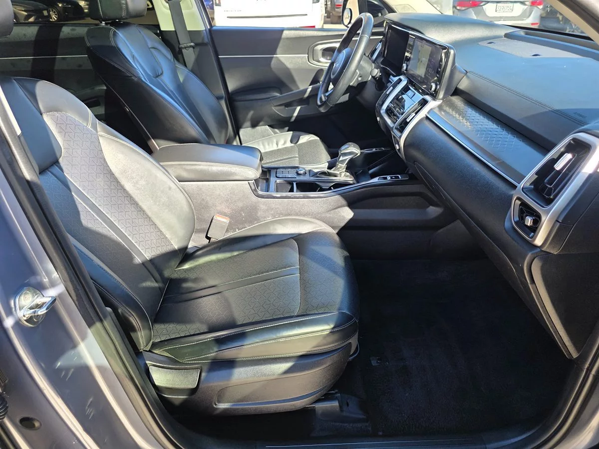 2022 Kia Sorento S - Carnova Inc. photo 12