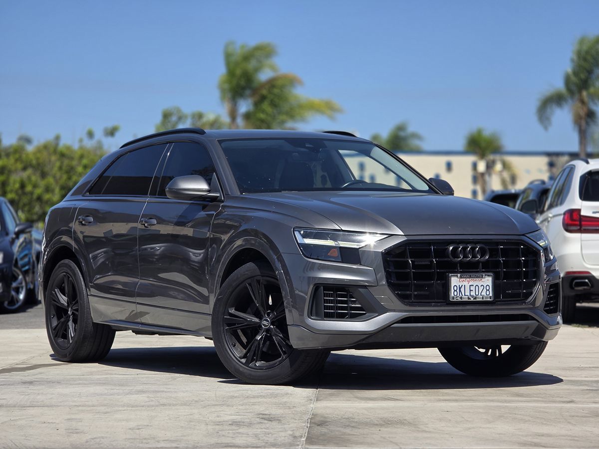 Audi Q8 photo 2