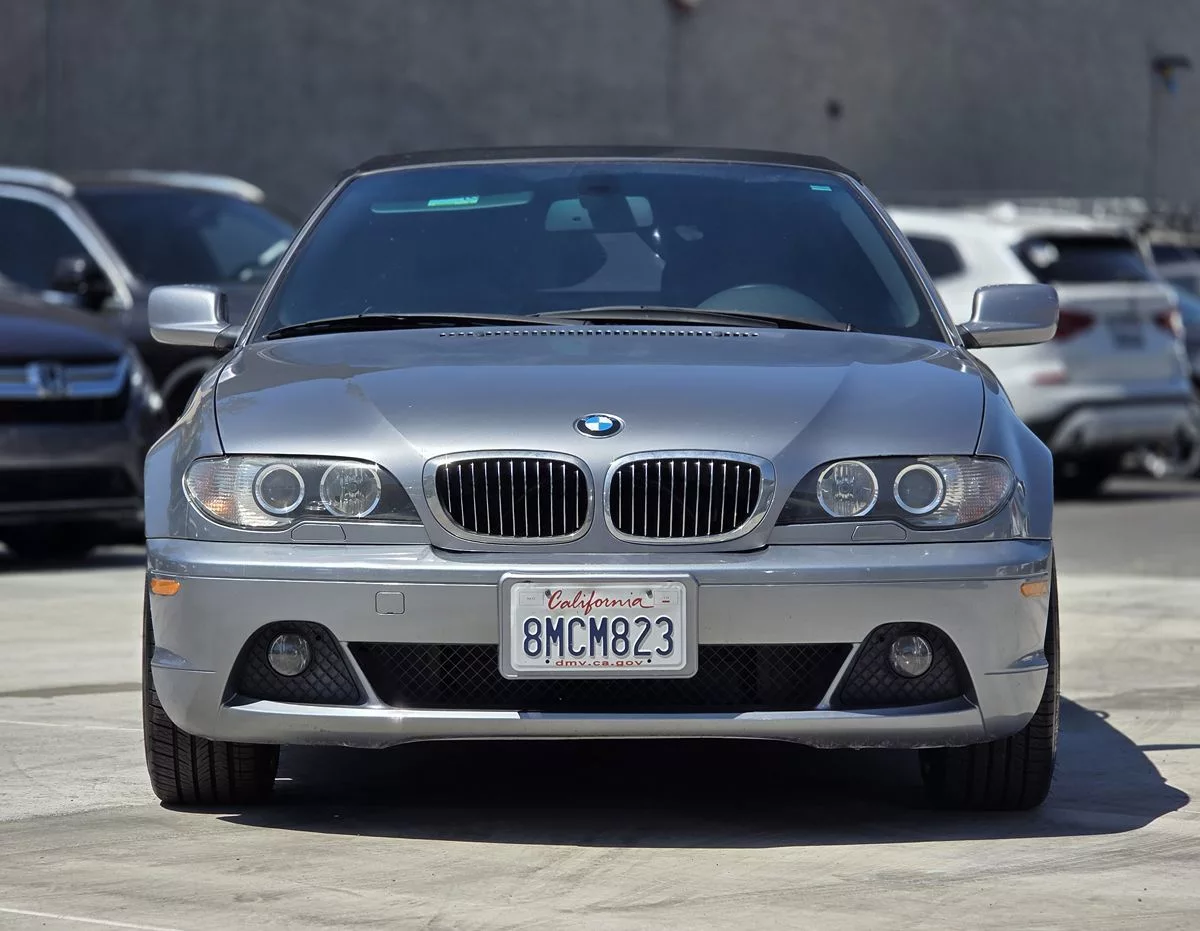 2004 BMW 3 Series 330Ci - Carnova Inc. photo 4