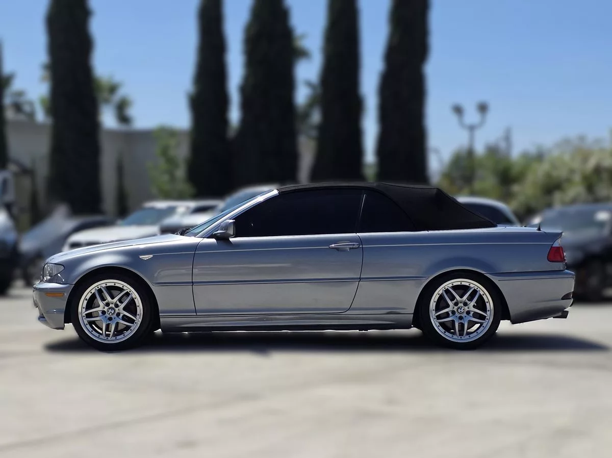 2004 BMW 3 Series 330Ci - Carnova Inc. photo 6