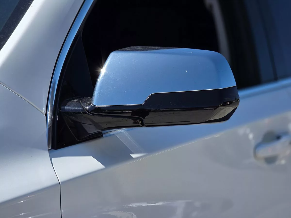 2018 Chevrolet Traverse LS - Carnova Inc. photo 9