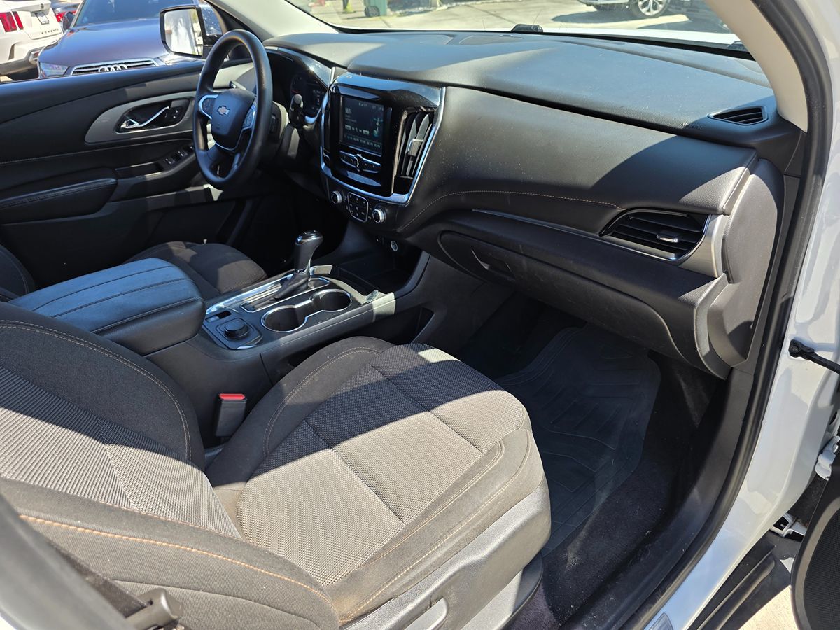 Chevrolet Traverse photo 15