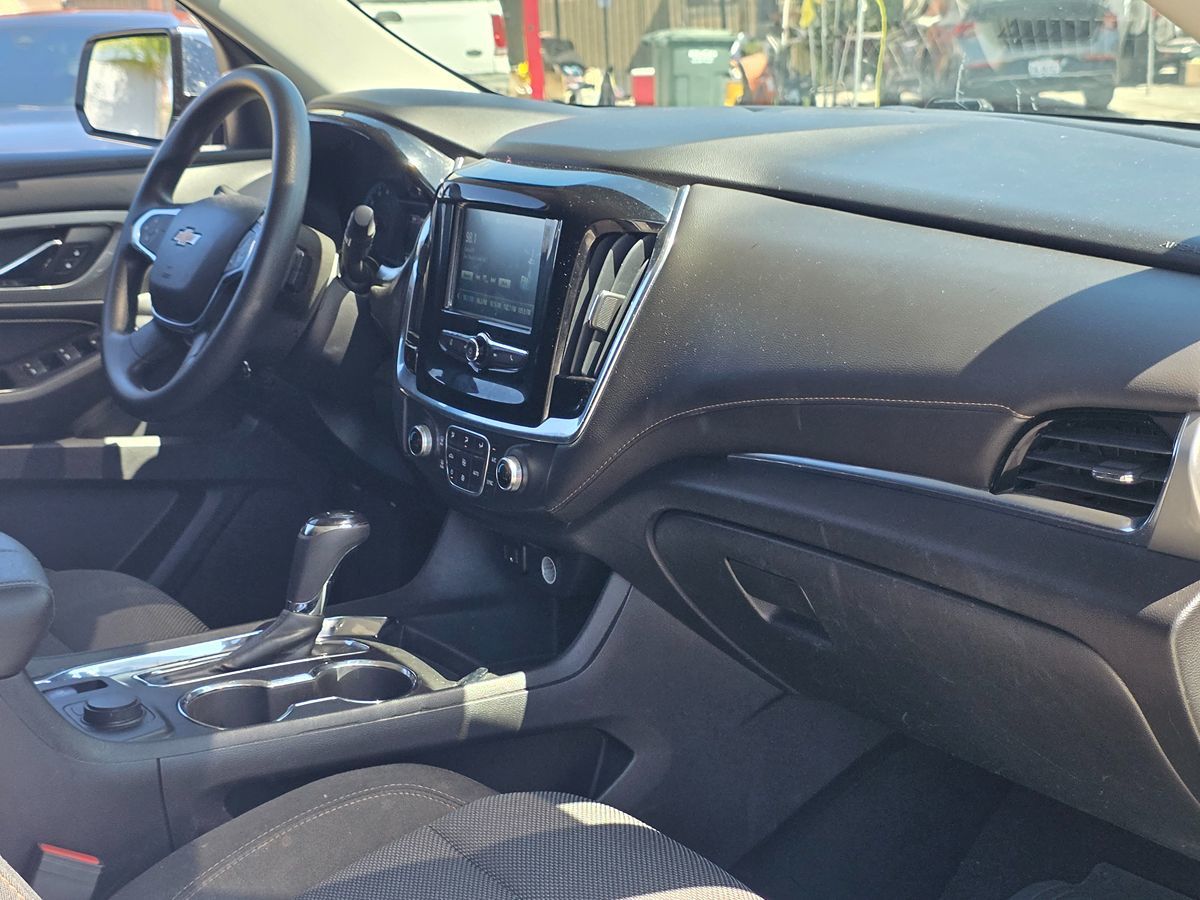 Chevrolet Traverse photo 19