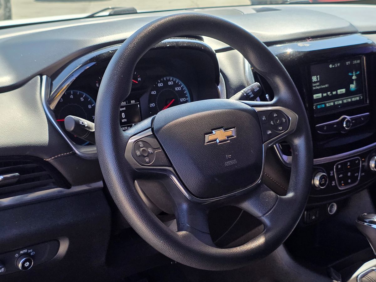 Chevrolet Traverse photo 21
