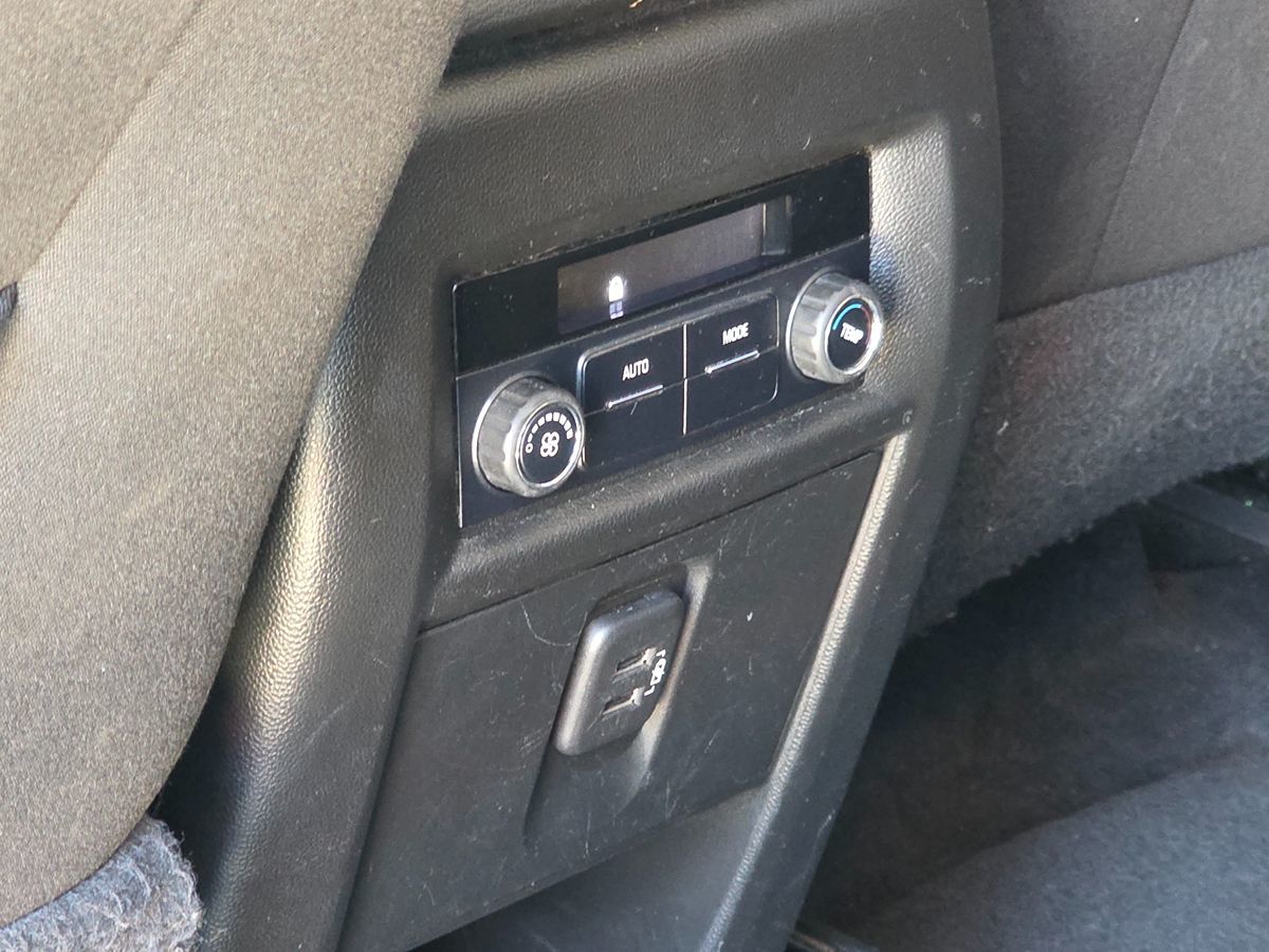 Chevrolet Traverse photo 24
