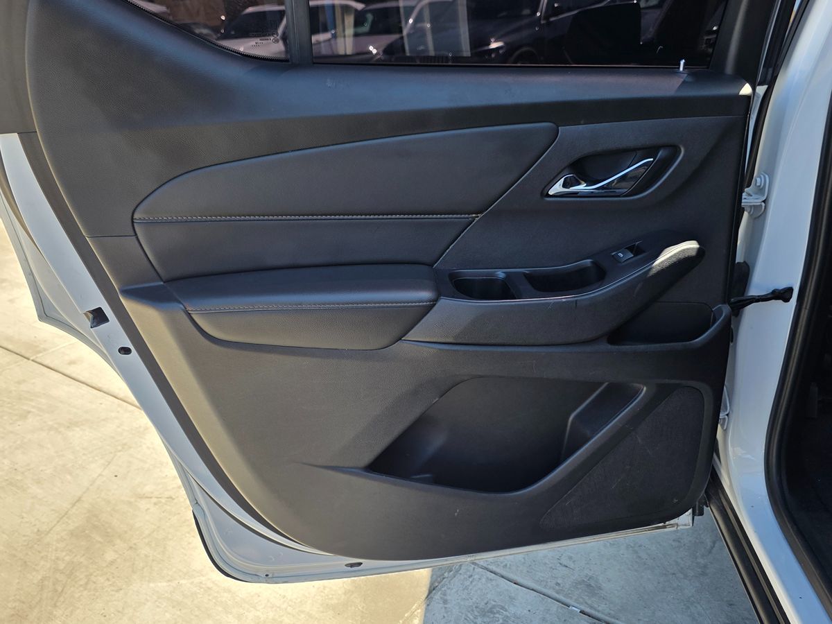Chevrolet Traverse photo 25