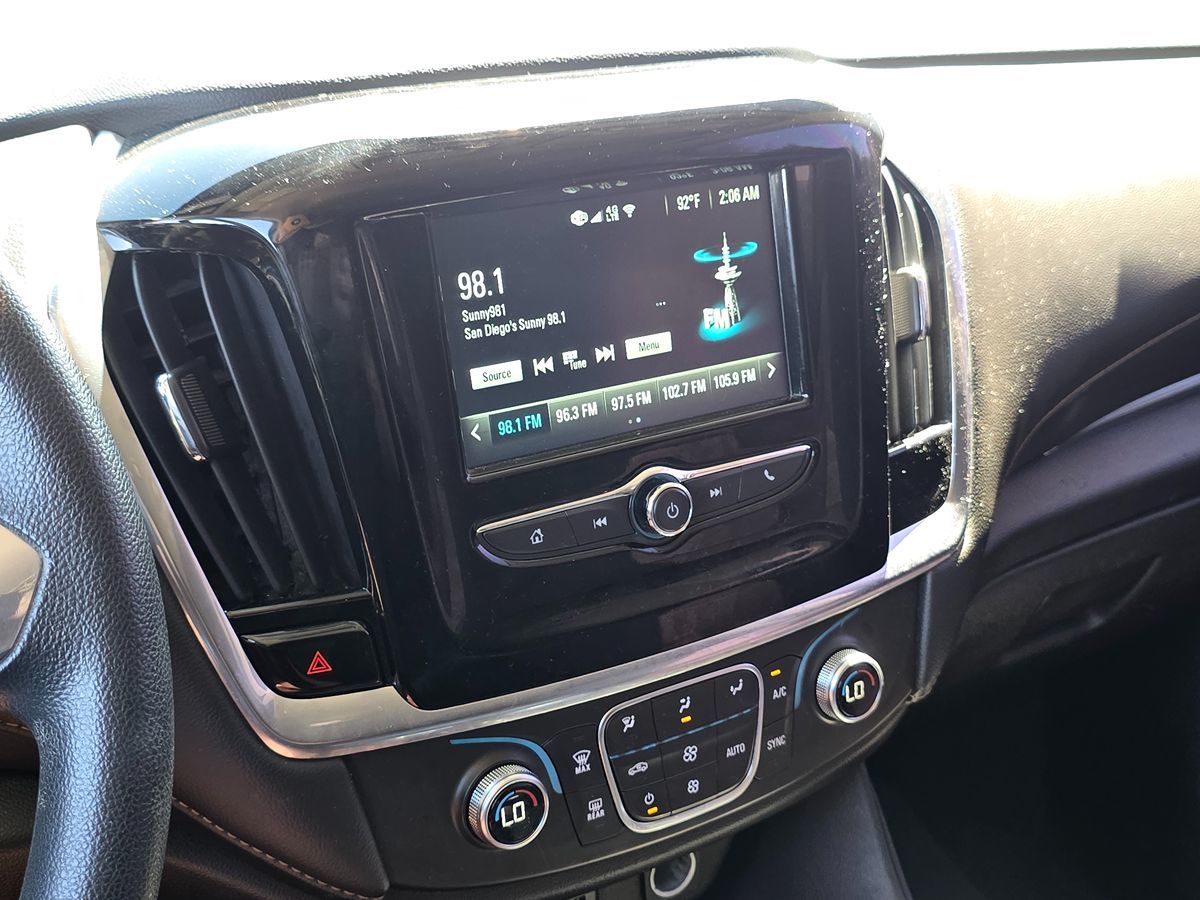 Chevrolet Traverse photo 32