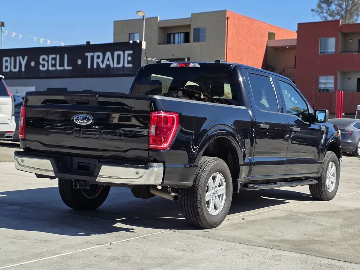 2022 Ford F-150 XLT - Carnova Inc. photo 8