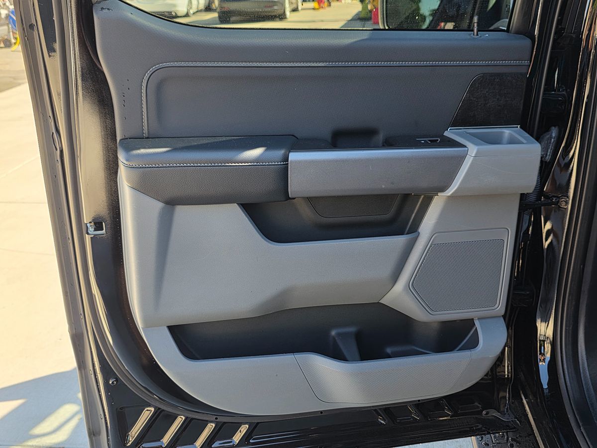 Ford F-150 photo 24