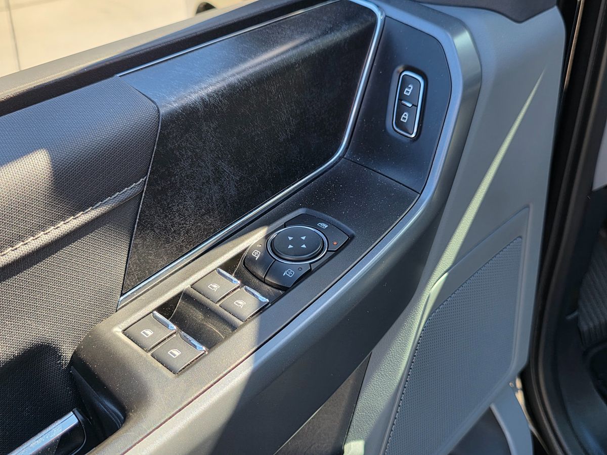 Ford F-150 photo 26